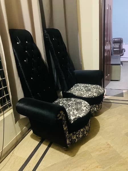 2 sofa chairs for sale 3