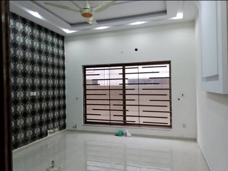 1 Kanal House For Rent With Gas 4