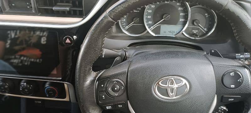 Iam selling Toyota Corolla Gli, 2017-18 model in Gun metallic color 10