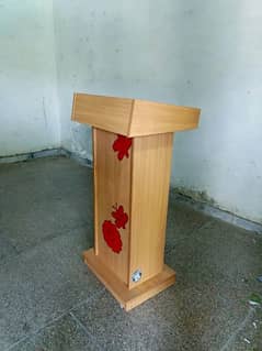 podium for speech , dice