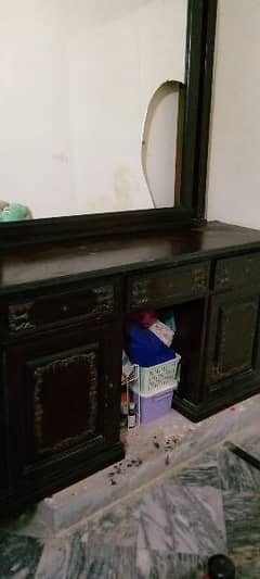 want to sell dressing table 0