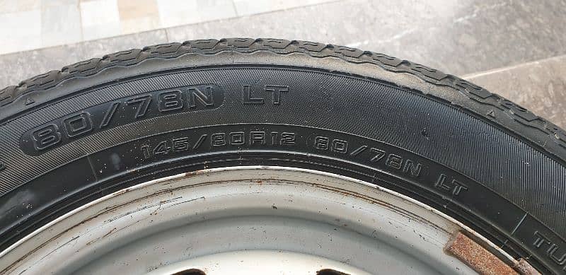 tyre for hijet 2
