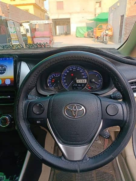 Toyota Yaris 2020 4