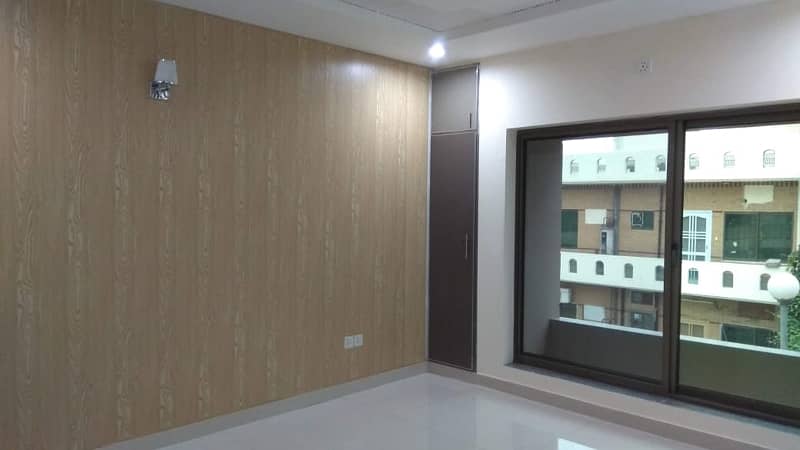 4500 Square Feet Upper Portion For Rent In E-11 3