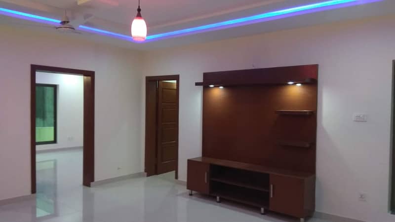 4500 Square Feet Upper Portion For Rent In E-11 4
