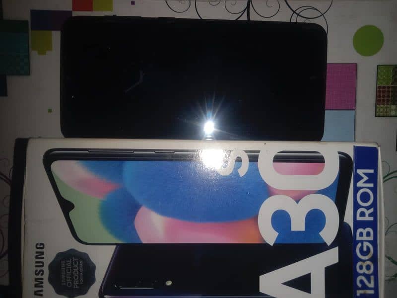 I am sell Samsung a30s 1