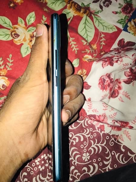 infinix hot 11 play condition 10 by 9.5 all ok charger with box 3
