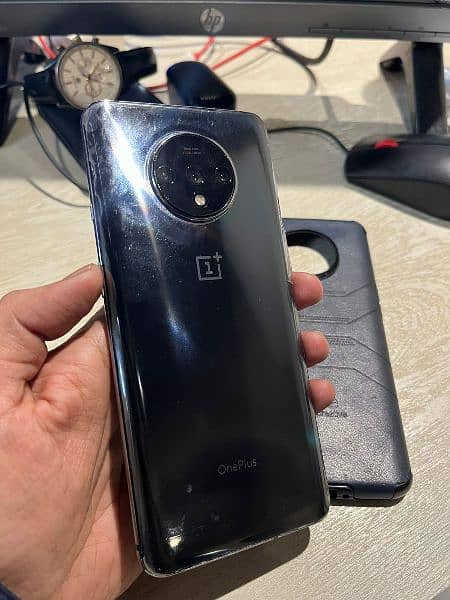 OnePlus 7t official pta Approved with charger 2