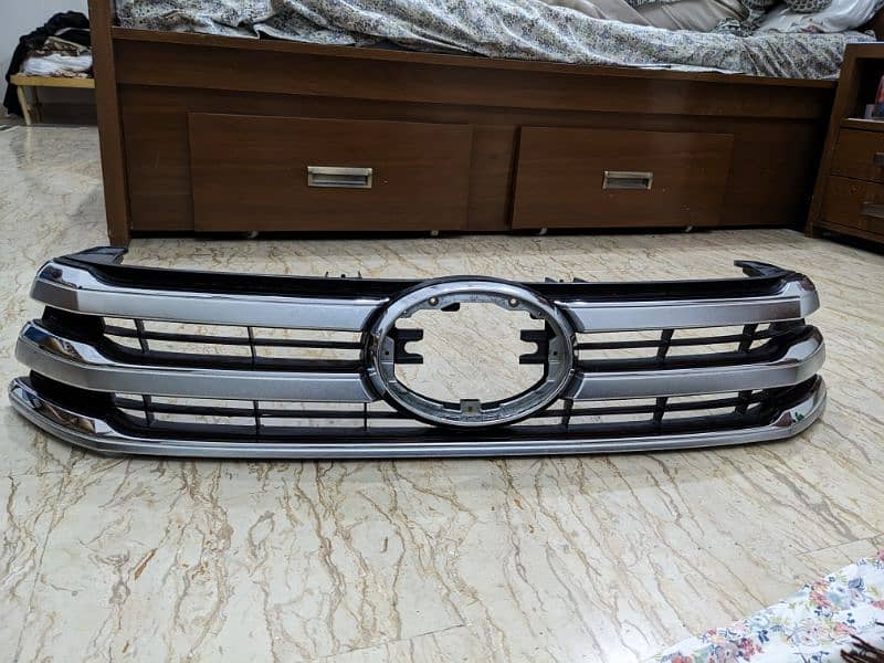 Revo 2016 to 2020 front grill 2