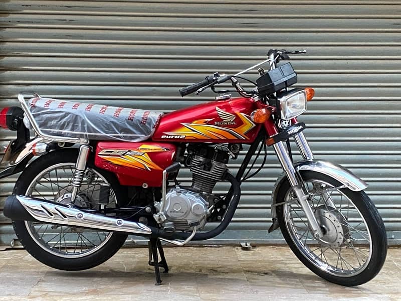 Honda 125  model  2020/21 jeniyan bike achi bike leny waly bhai rabta 14
