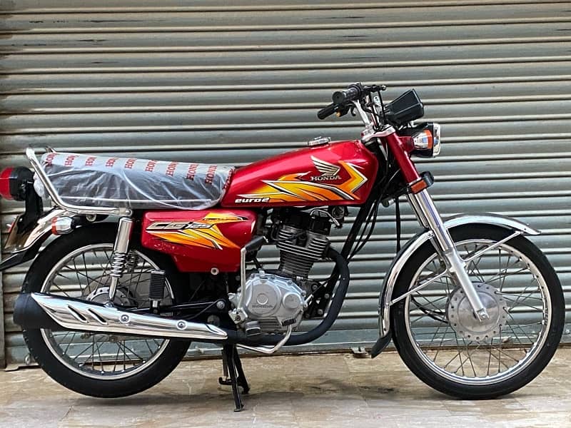 Honda 125  model  2020/21 jeniyan bike achi bike leny waly bhai rabta 15