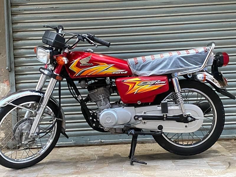 Honda 125  model  2020/21 jeniyan bike achi bike leny waly bhai rabta 16
