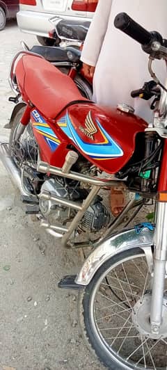 red and good condition contact number 03075651051