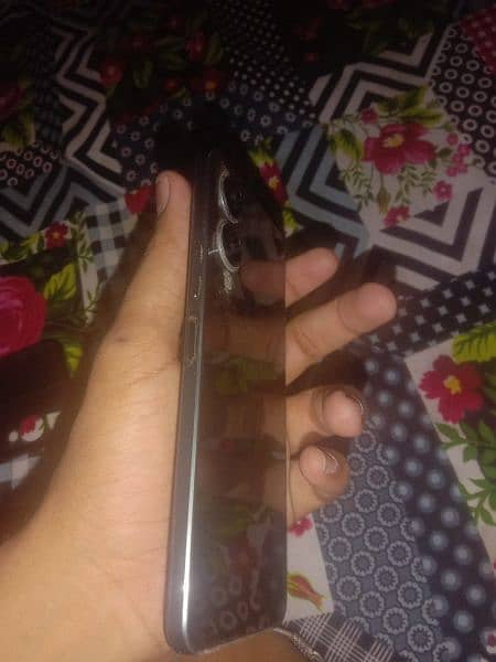 Vivo y17s 6.128. 10 by 10 condition contact number 03054805262 7