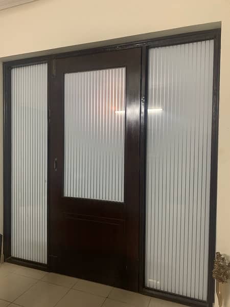 11ft x 9ft Polished Wood Partition with glass /Sticker - Excelent cond 1