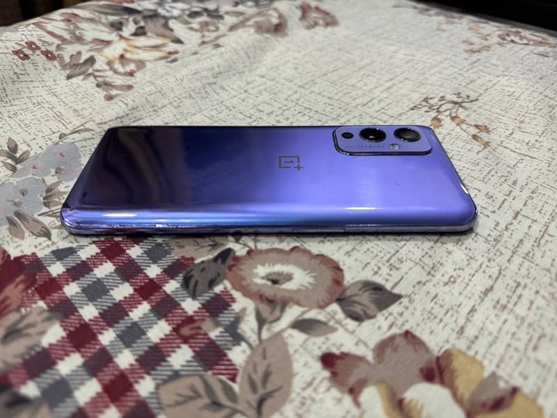 Oneplus 9 Mint condition 2