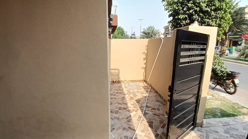 5 Marla House on Beautiful Location For Sale in Bahria Town Lahore 12