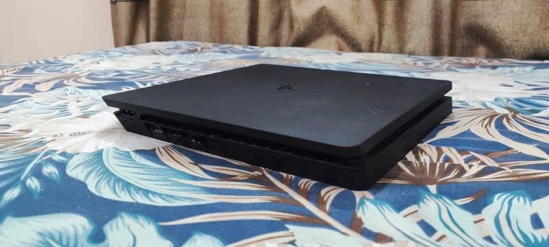 PS4 Sony playstation 4 slim 1tb 2