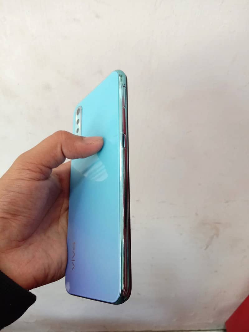 Vivo S1 (8+256)GB PTA with all accessories 5