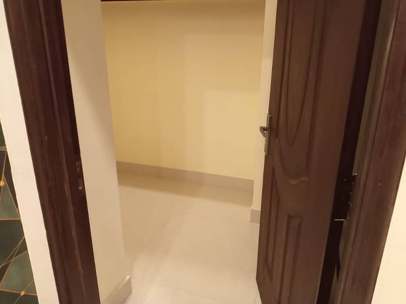 10 Marla Residential house for Sale in Sector F Block Bahria Town Lahore 6