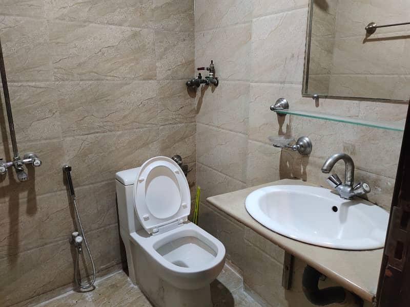 2 bed rom ful furnished safe & scour coupel allow bahria Town 4