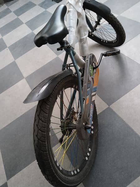 New bicycle for sale for a 9 to 10 year old boy or girl. 1