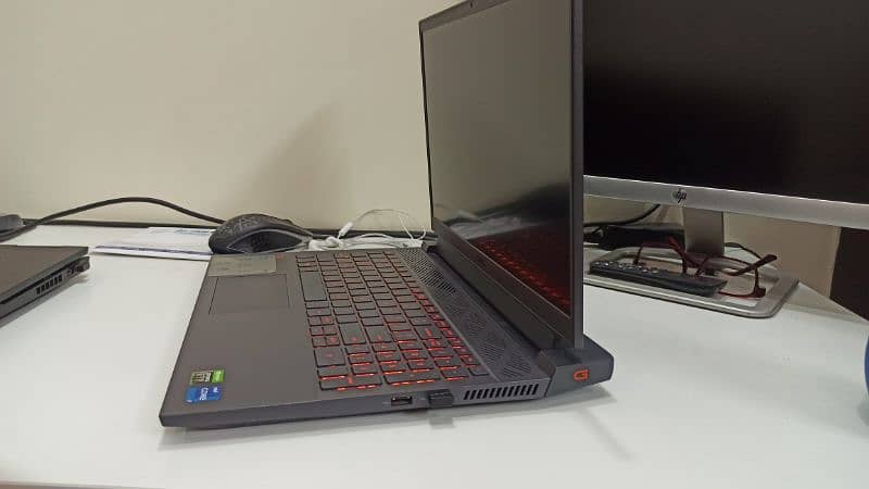 Dell G15 5511 Gaming Laptops I7 11th Generation RTX 3050 4GB 2