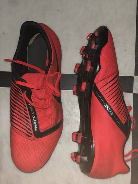 PhantomVenum Football shoes for sale 1
