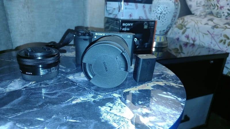 Sony A6400 camera with basic Lens 4