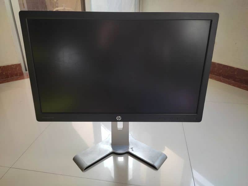 HP 21.5 inch Widescreen IPS LED Monitor 1