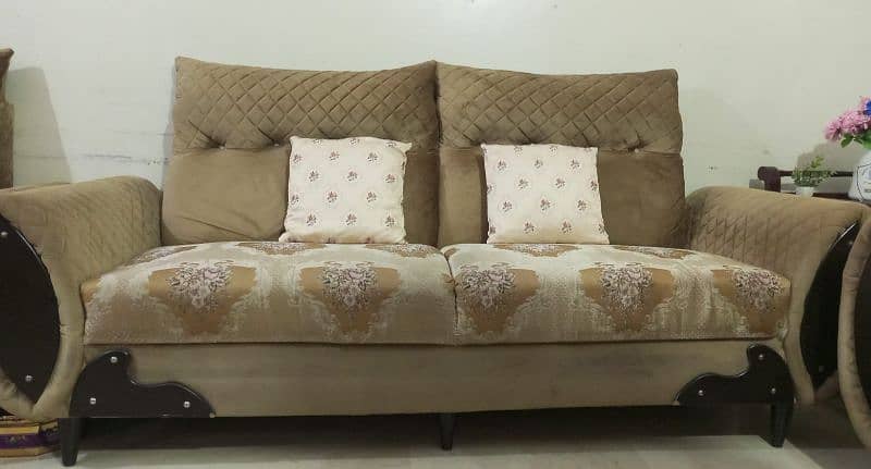 5 Seater Sofa set For Sale 1