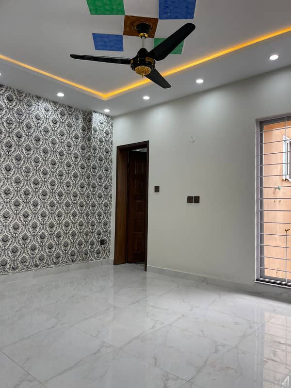 5 Marla Brand New House In Bahria Nasheman 7