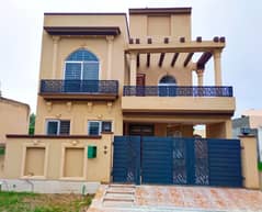 8 Marla Brand New House Available For Sale 0