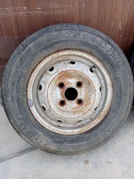 Alto Complete Tyre With Stepny 2