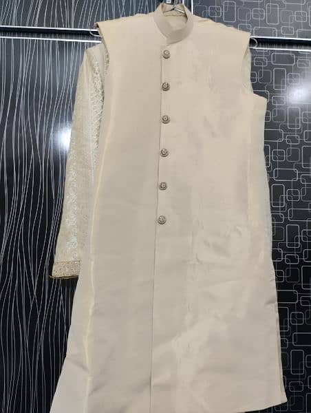 sherwani set for sale in 10/10 condition 3