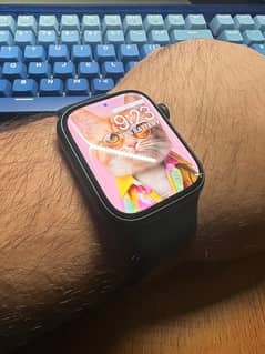 FOR SALE - Apple watch 8 - 45mm
