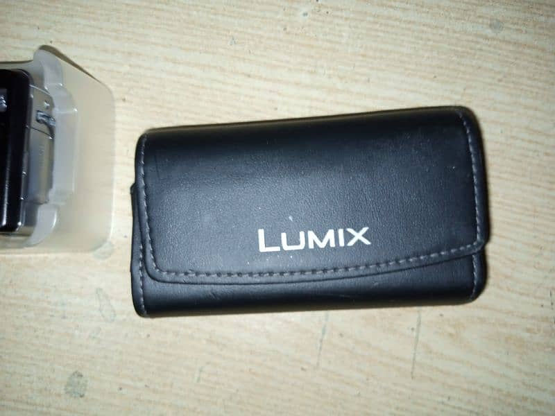 Panasonic ZS19 (LUMIX) new unused digital camera just box opened 5