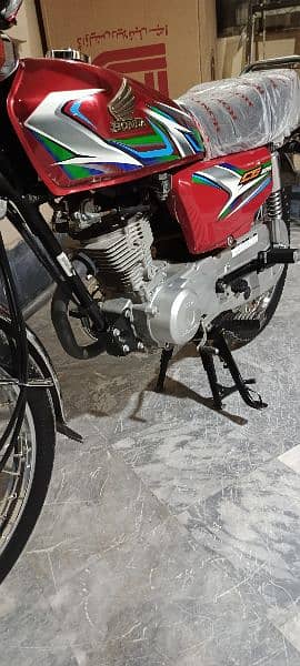 Honda 125 2023 3