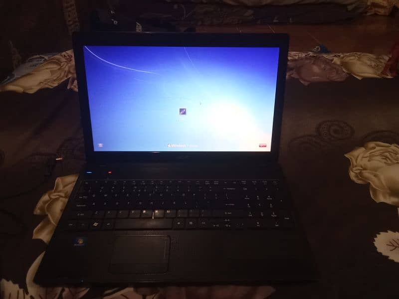 ACER Core i5 Laptop in Lush condition 1
