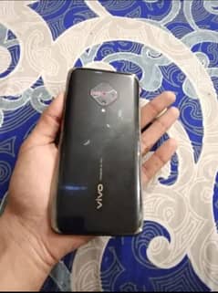 vivo Y51 4/128 with box charger