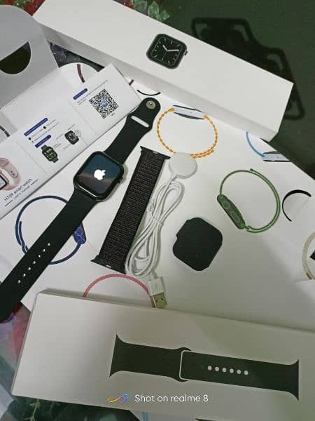 Apple Series 6 Smartwatch for sale. 2