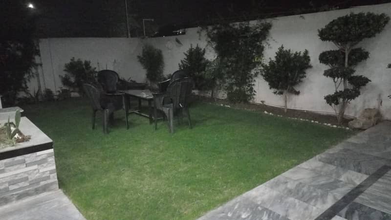 Charming house in DHA PHASE 7 30