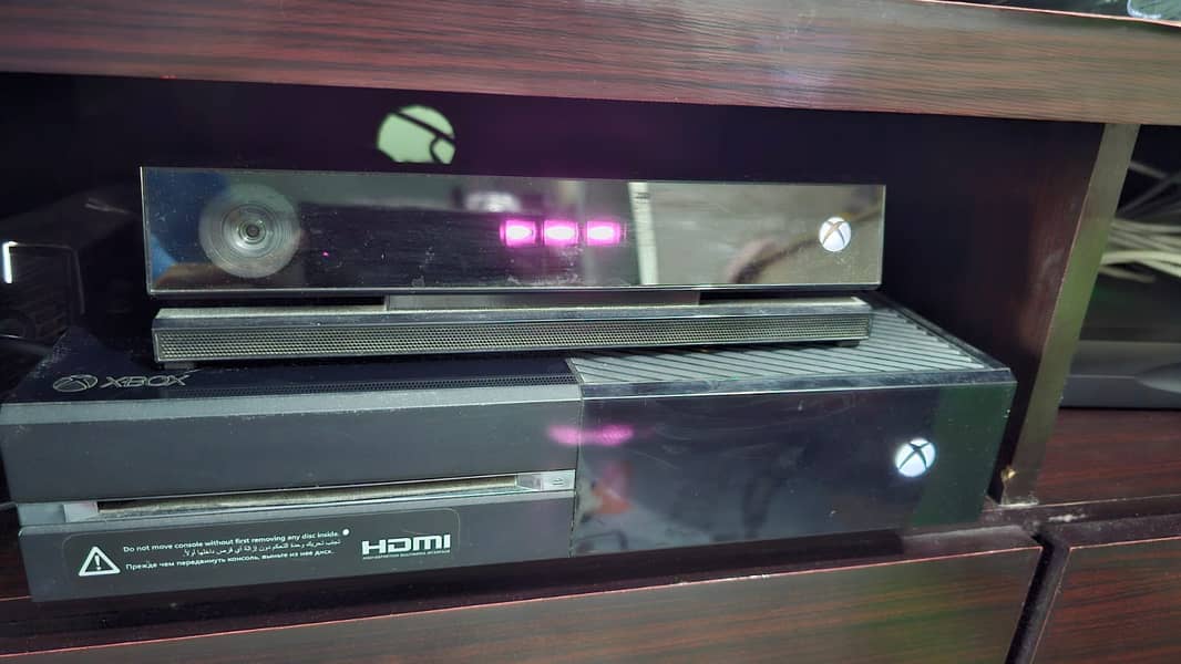 Xbox One + Kinect 1