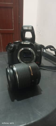 CANON DSLR CAMERA WITH SMALL LANCE AND BAG FOR SALE
