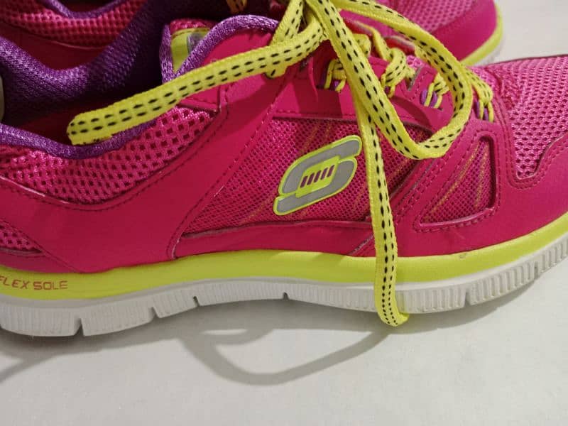 Original pink yellow sketchers sneakers 5