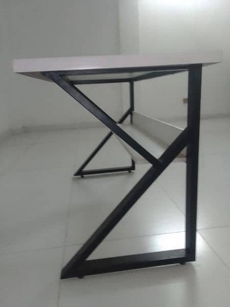 k shape table 1