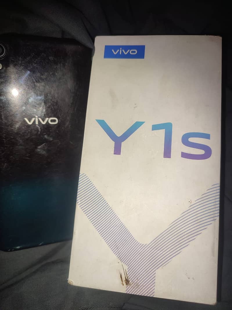 Vivo Y1S With Box 4