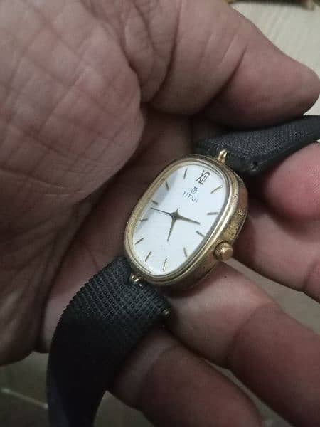 beautiful  Titan date time quartz watch Model whats app 03071138819 5