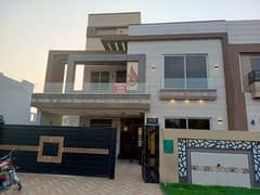 House For Sale Situated In Bahria Orchard Phase 1 Central 0