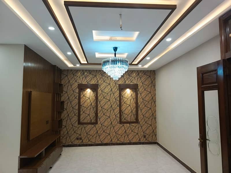House For Sale Situated In Bahria Orchard Phase 1 Central 8